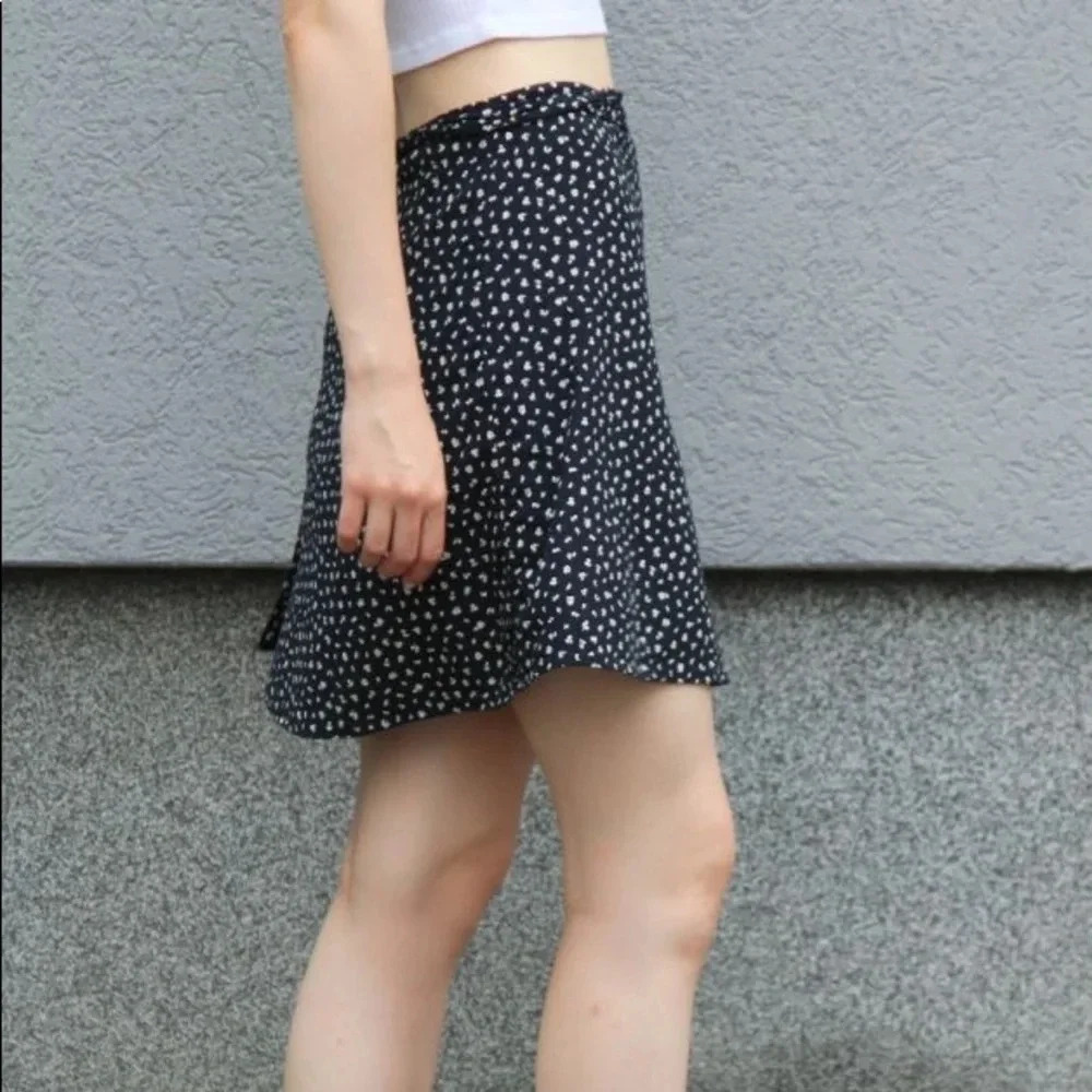 Brandy Melville Genevieve Wrap Mini Skirt - Picture 2 of 7
